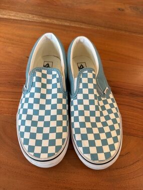 Vans Slip-On Shoes in Junior size 6.5 which equal women’s size 8/8.5